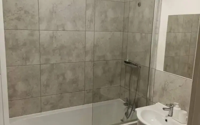 Leicester - Apartment - Sleeps 4 - 97ws