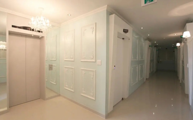 Wa Hotel