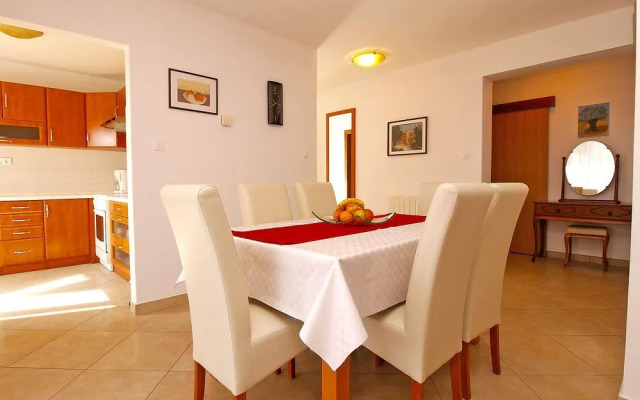 Apartment Mirjana 734