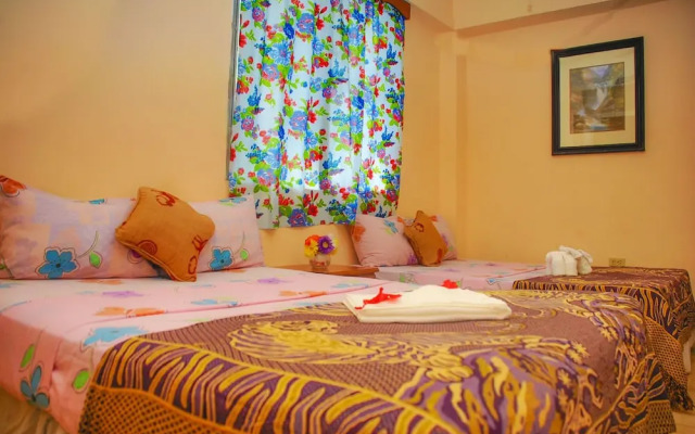 Chaleanor Hotel