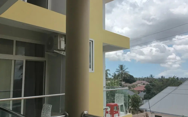 Mach Hotel
