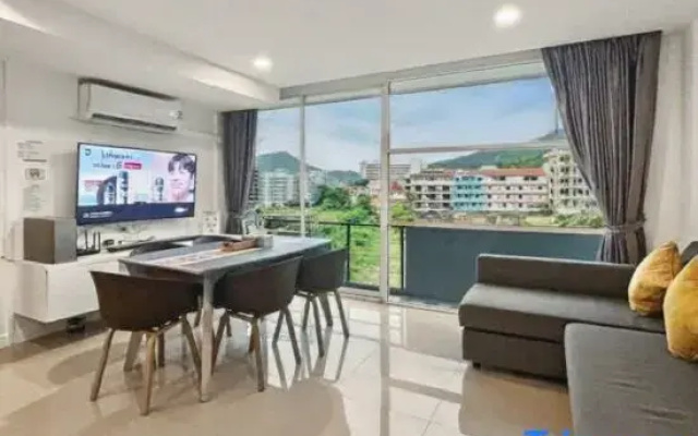 Kris - Modern Spacious 2 Bedrooms Condo With Pool