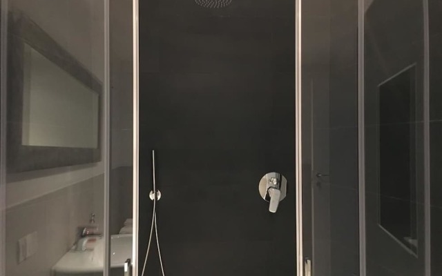 Room Center Station 2