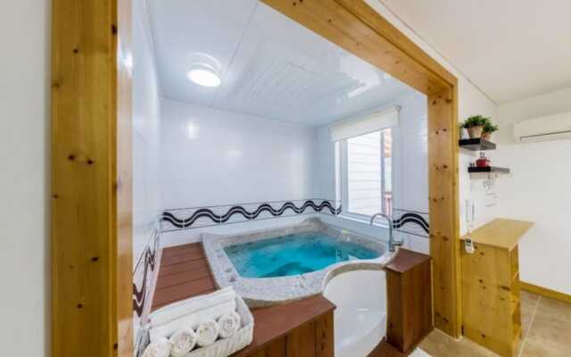 Hongcheon Le Grand Chariot Pension