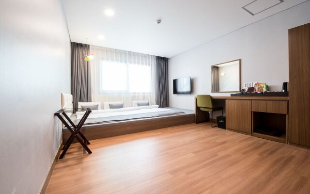 Silla Boutique Hotel Premium