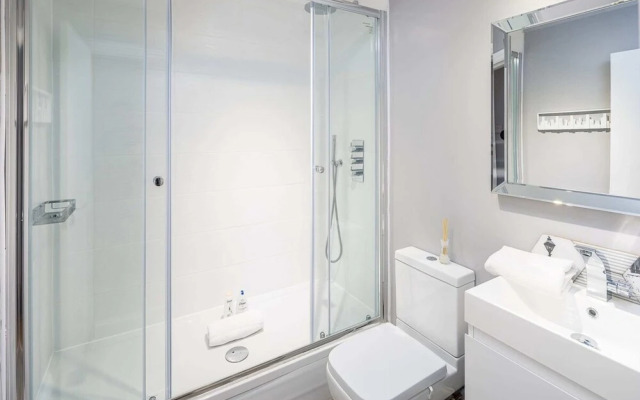 Spacious Duplex Near West Hampstead & Tube