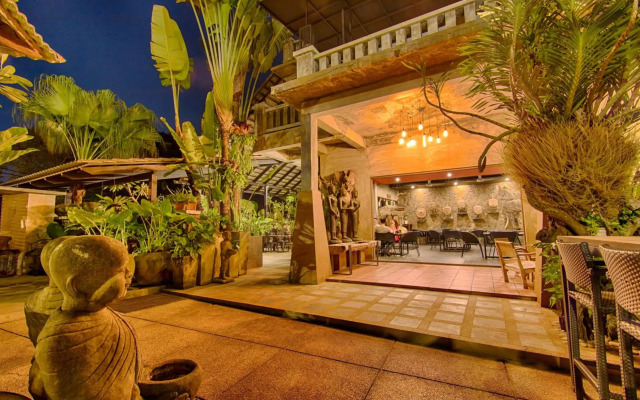 Lot 33 Boutique Hotel