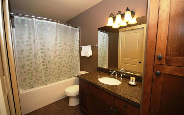 Aspens at Kicking Horse Mountain Resort