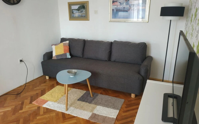 Apartment Saul