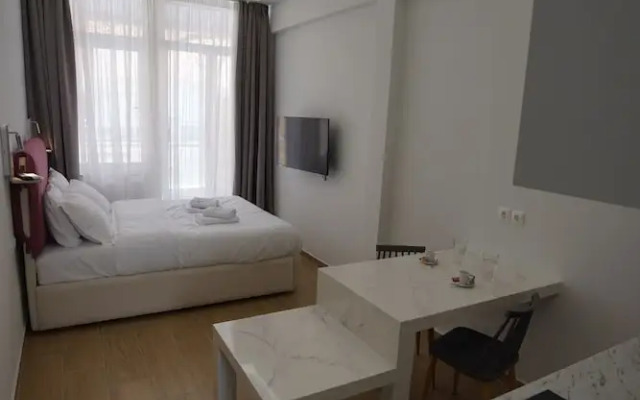 Tip Top Suites