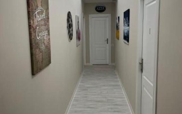 AZZA Aparthotel