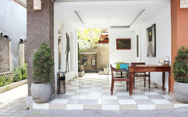 Kuta Beach Hostel