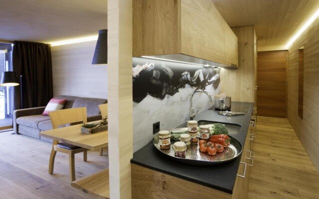 n Apartments Hotel