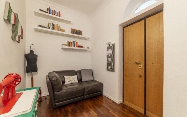 Fontana di Trevi Design Apartment