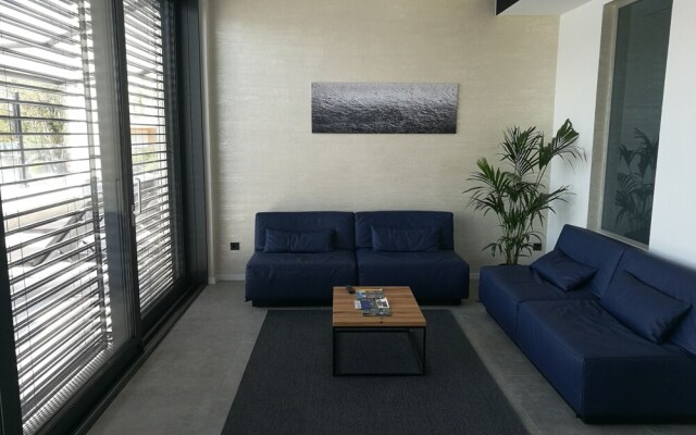 Sky Beach Aparthotel