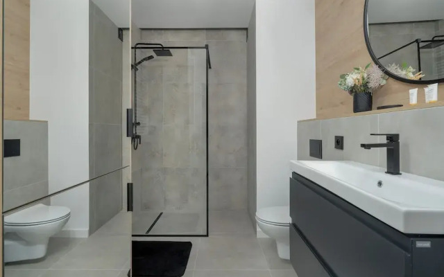 Elegant Apartment in Poznan by Renters