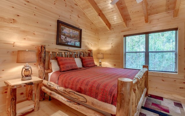 Lover's Hideaway by Jackson Mountain Rentals