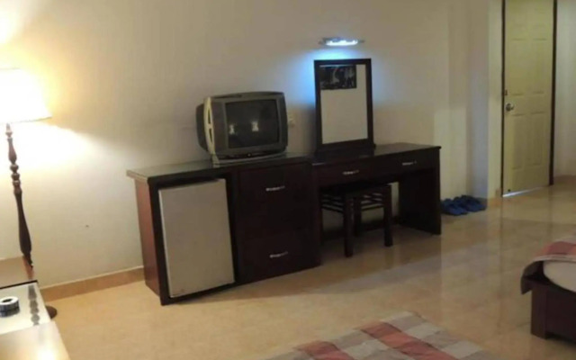 Phung Long Hotel