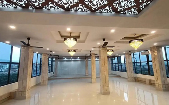 FabHotel Prime Royal Inn