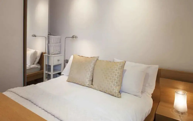 Piccadilly Circus by Capital