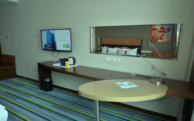 Holiday Inn Express Weihai Hi-Tech Zone by IHG