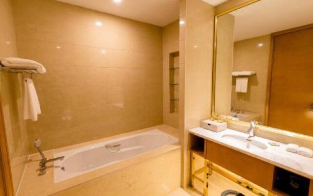 Zhenjiang Yinhong Business Boutique Hotel
