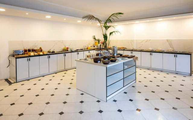 Smy Mediterranean White Santorini Adults Only