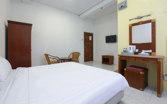 OYO 89931 Aqamar Raxxiz Inn 1