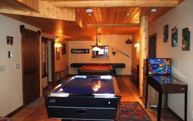 Keremeos Creek Crossing by Apex Accommodations