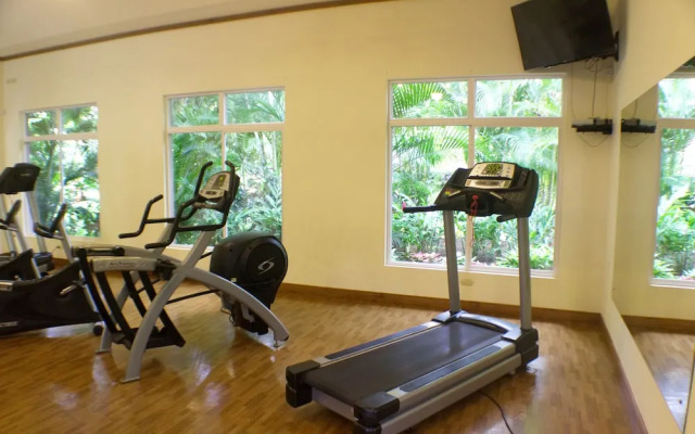 CR Luxury Los Sueños Condos