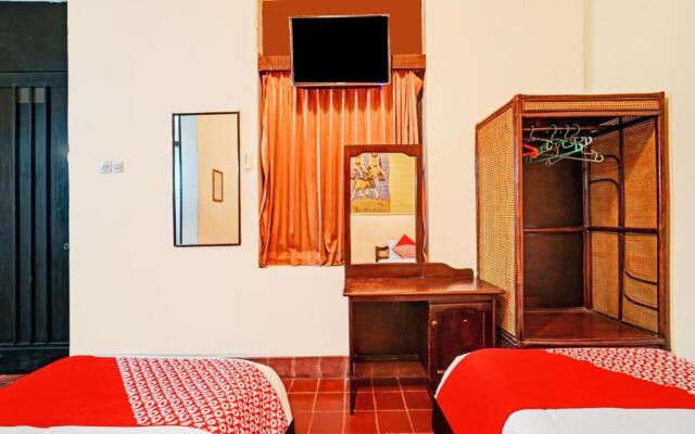 OYO 90676 Oryza Hotel