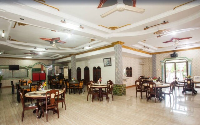 OYO 1140 Hotel Tresya Tanjung Balai