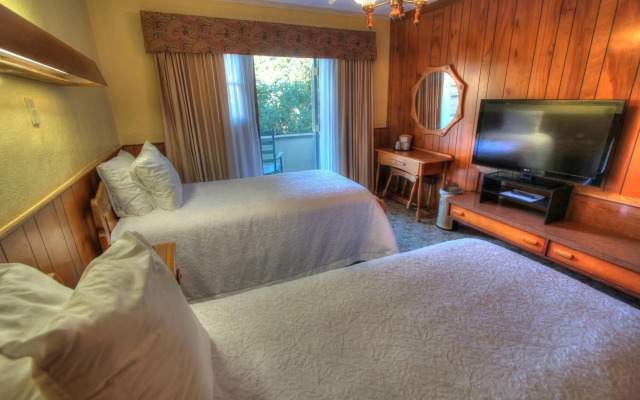 The Historic Gatlinburg Inn
