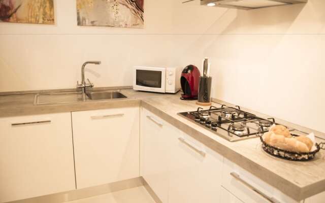 Numero 12 White Home 14