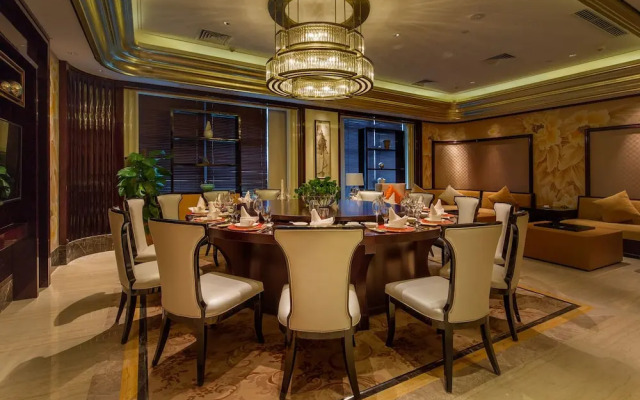 Howard Johnson by Wyndham Jinyi Hotel Chongqing