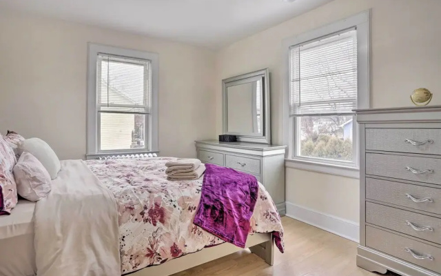 Charming Mamaroneck Home ~ 22 Mi to Manhattan