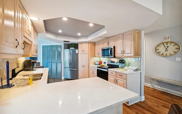 Inlet Reef 419 3 Bedroom Condo by RedAwning