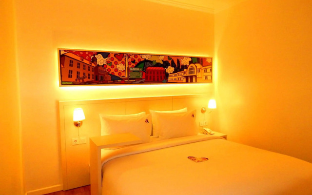 MaxOne Signature Glodok Jakarta