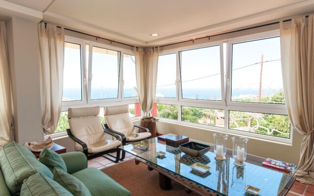 Villa for 10 in Gran Canaria Near Arucas Village