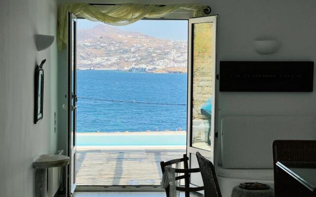 Villa Mykonos 10 - Beautiful Stay on the Sea Side