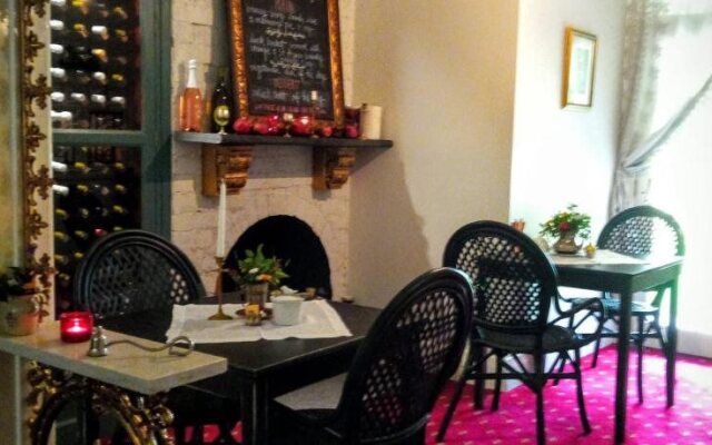 Adelaide Hills Bonney Berg Bed & Breakfast