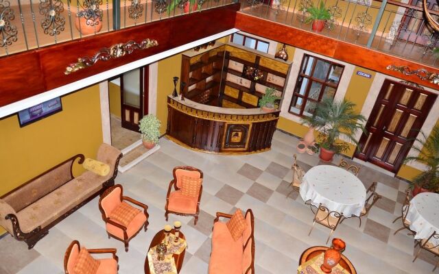 Hotel Campanario
