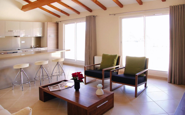 Residence Salina Bay, Porto Vecchio, Apartment Garden Side