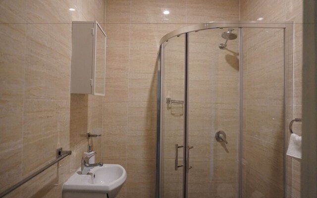 Villa Carlingford