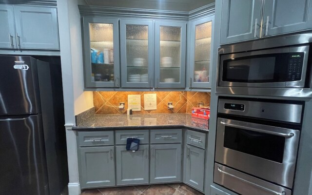 EURA near Houston Downtown