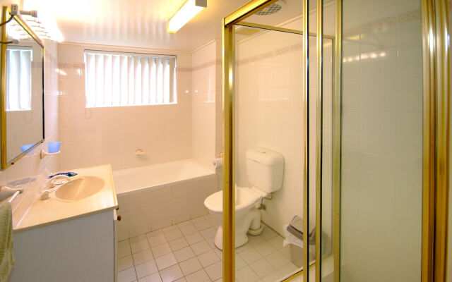 Tradewinds Apartments