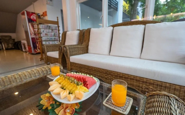 Sea view Panwa Cottage Hostel