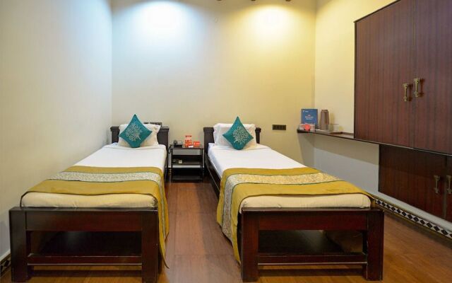 OYO Flagship 2207 Hotel Transit