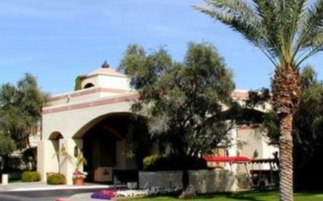 Scottsdale Cottonwoods Resort & Suites