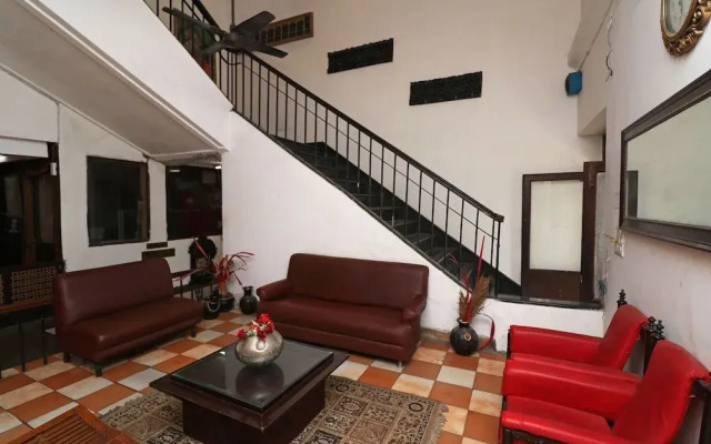 OYO 29826 Central Hotel